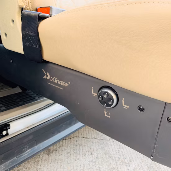 Assentos giratórios de segurança para vans e carros